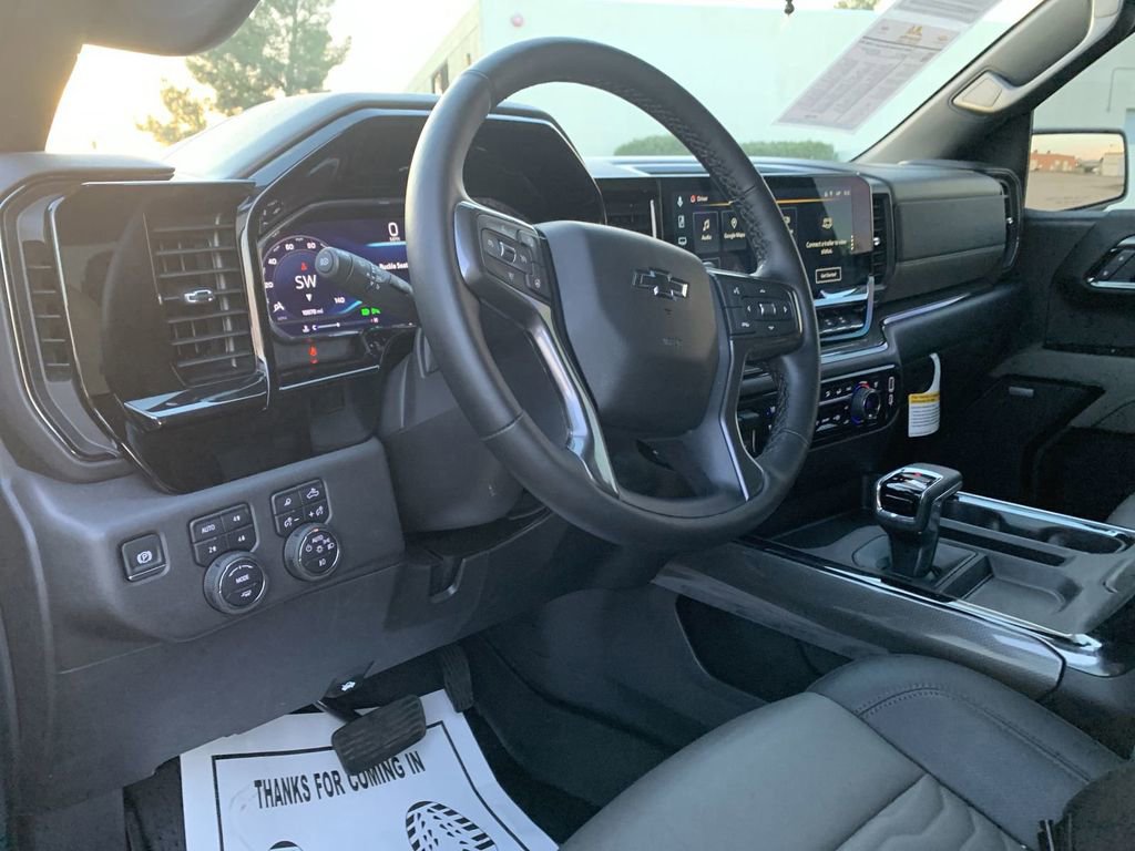 Used 2025 Chevrolet Silverado 1500 ZR2 image 8