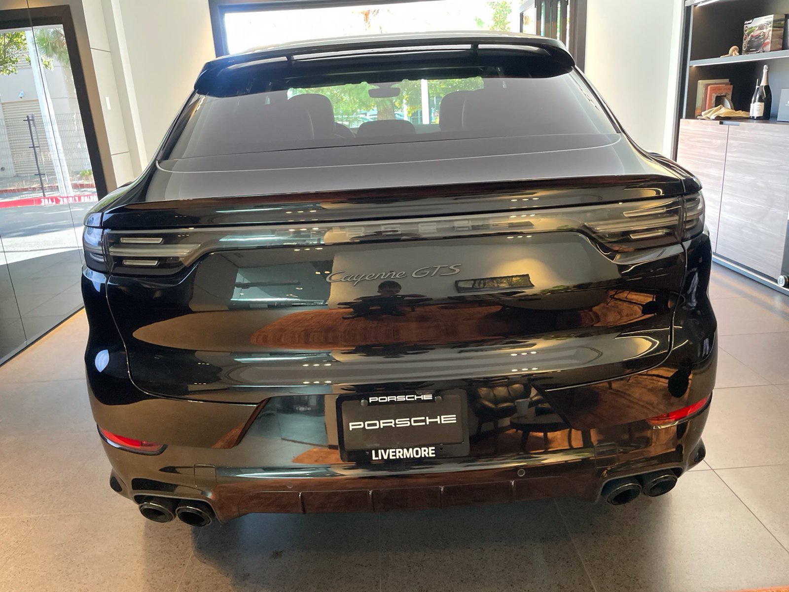 Used 2022 Porsche Cayenne GTS w/ Premium Package Plus AWD/4WD image 5