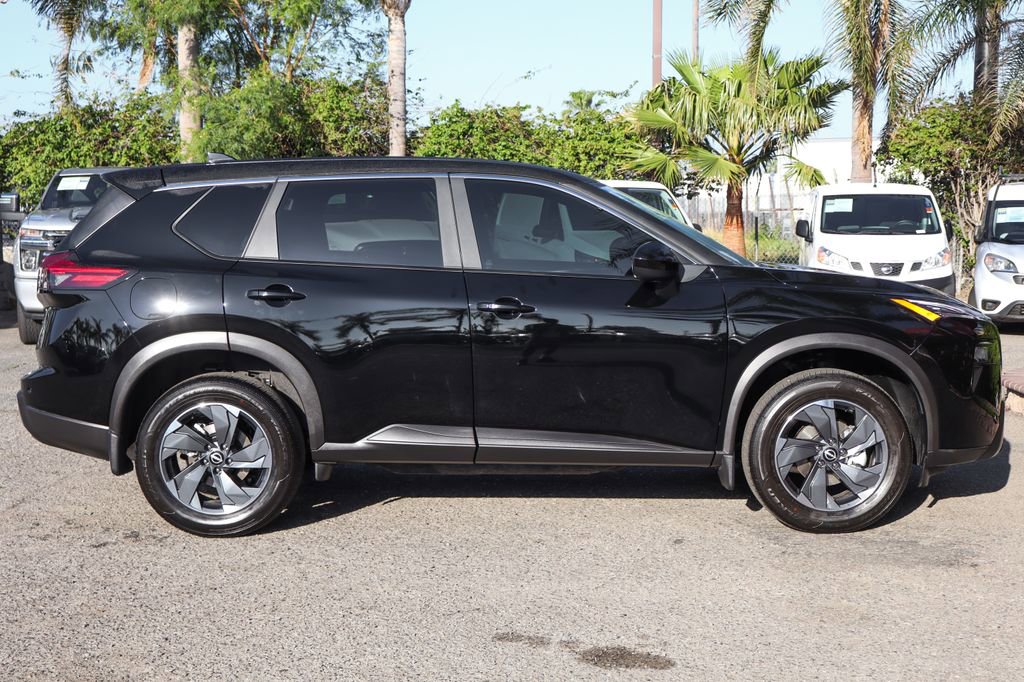 Used 2026 Nissan Rogue SV w/ Cold Weather Package image 10