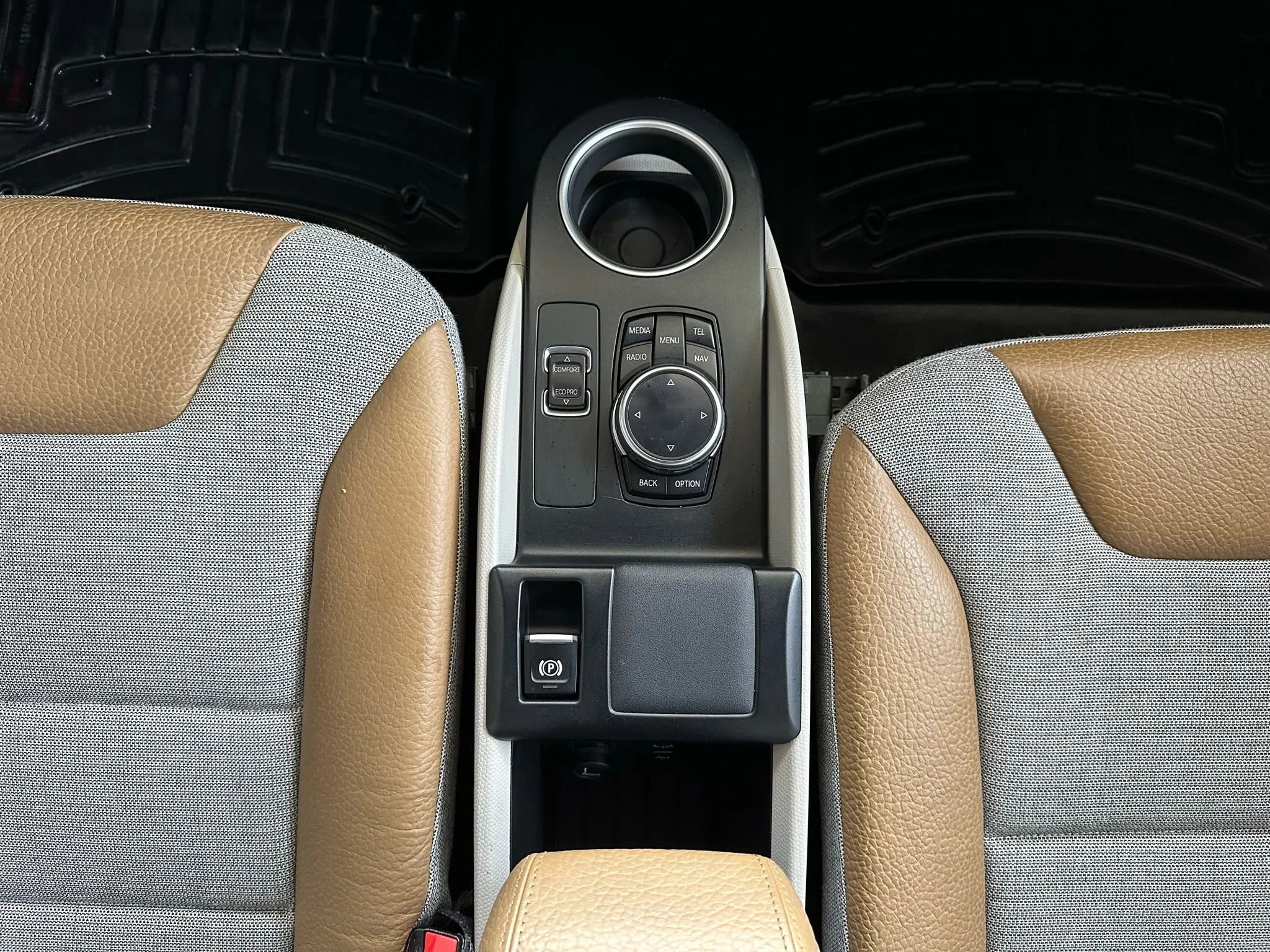 Used 2014 BMW i3 Hatchback 4D image 18