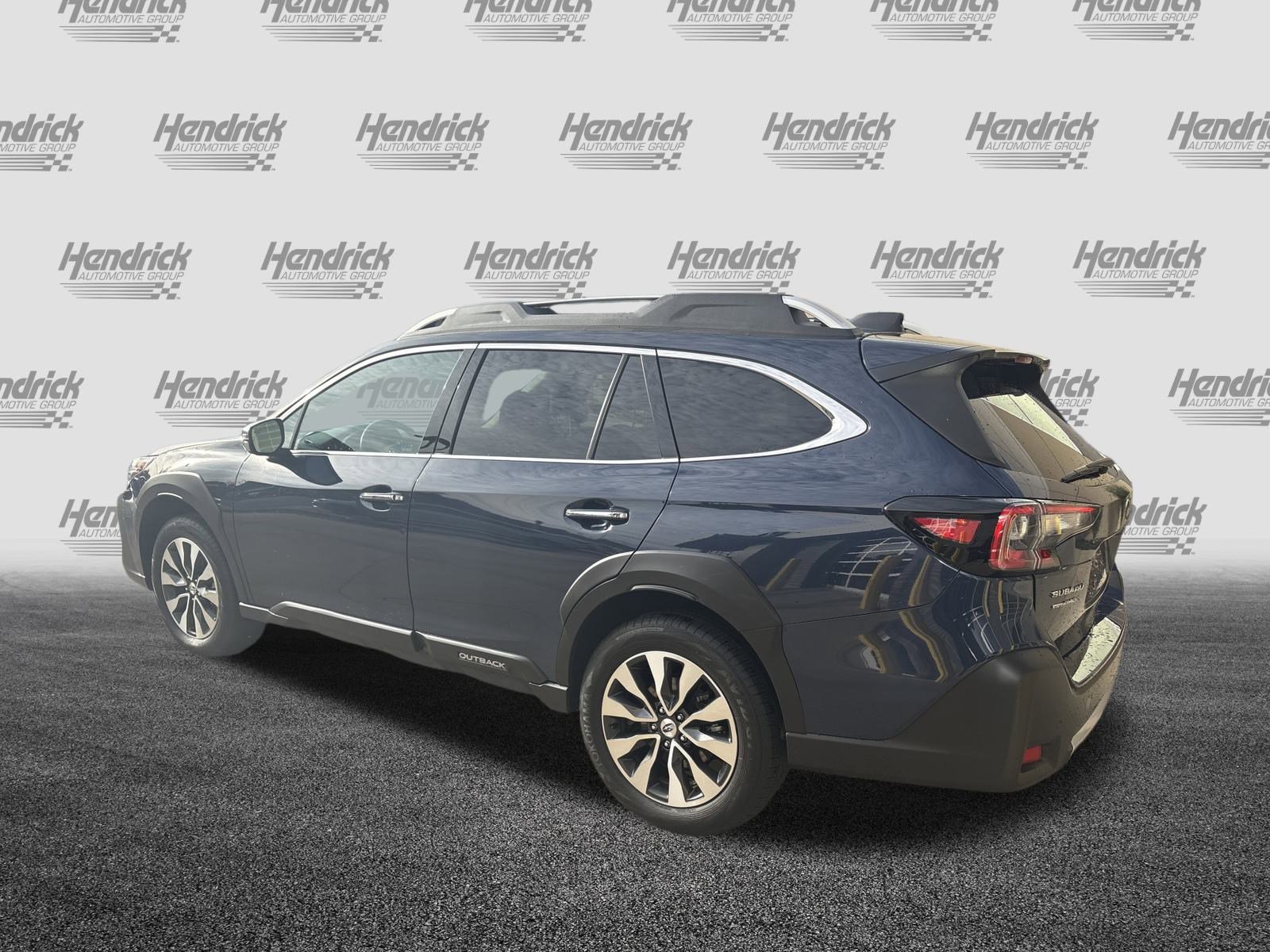 Used 2023 Subaru Outback Touring image 8