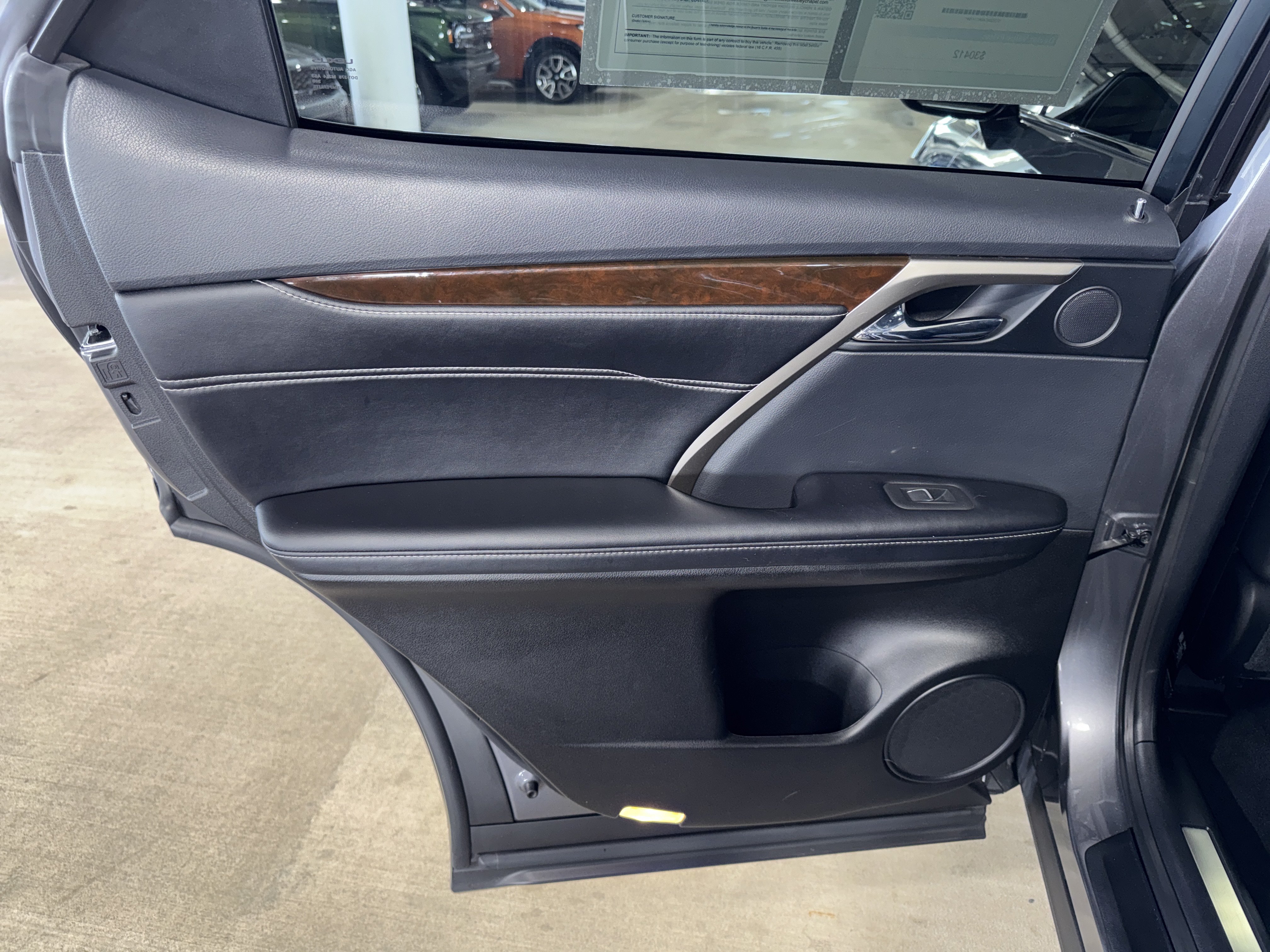 Used 2019 Lexus RX 350 FWD image 16