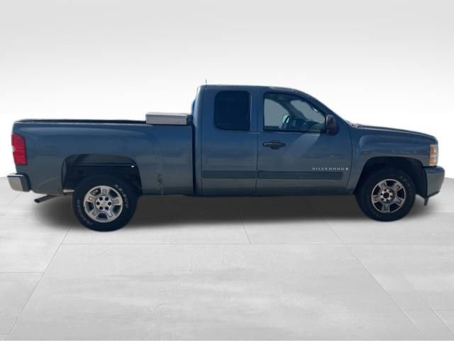 Used 2007 Chevrolet Silverado 1500 LT w/ 1LT Convenience Package image 12