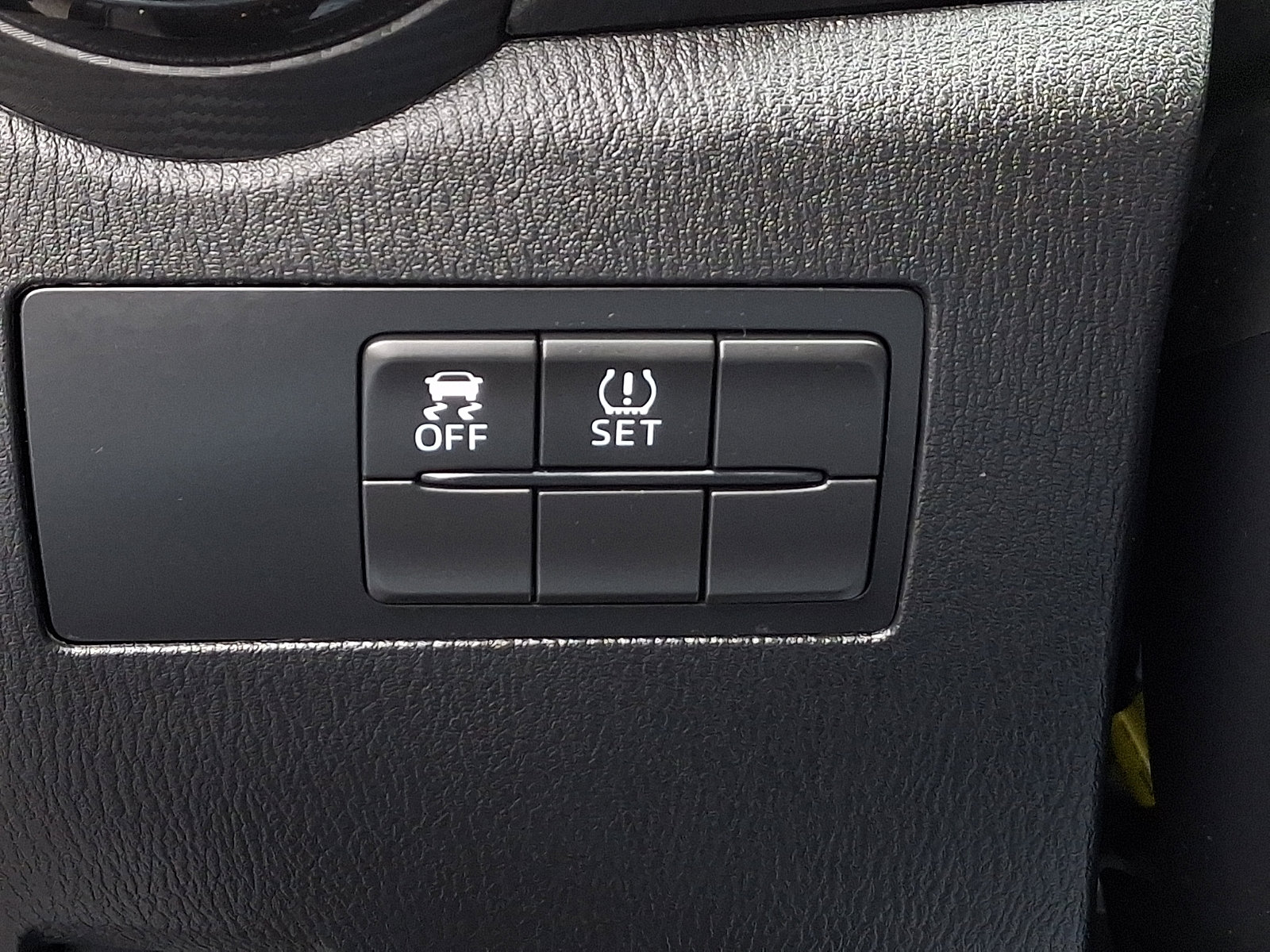 Used 2019 Toyota Yaris LE image 26