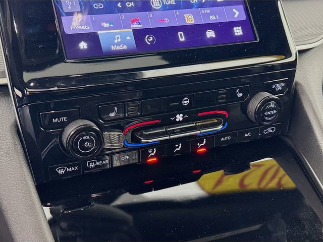 Used 2024 Jeep Grand Cherokee Altitude image 15