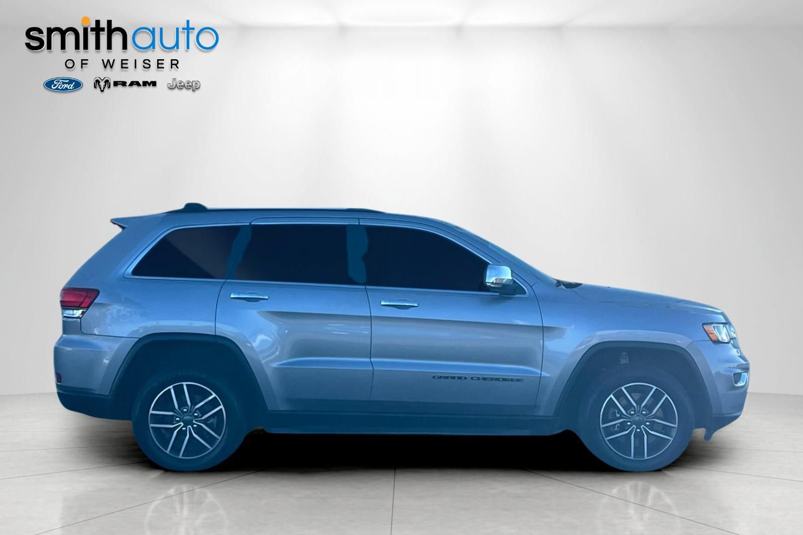Used 2021 Jeep Grand Cherokee Limited w/ Luxury Group II AWD/4WD image 3