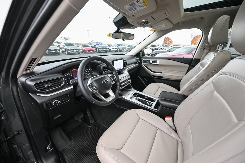 Certified 2023 Ford Explorer XLT w/ Equipment Group 202A image 18