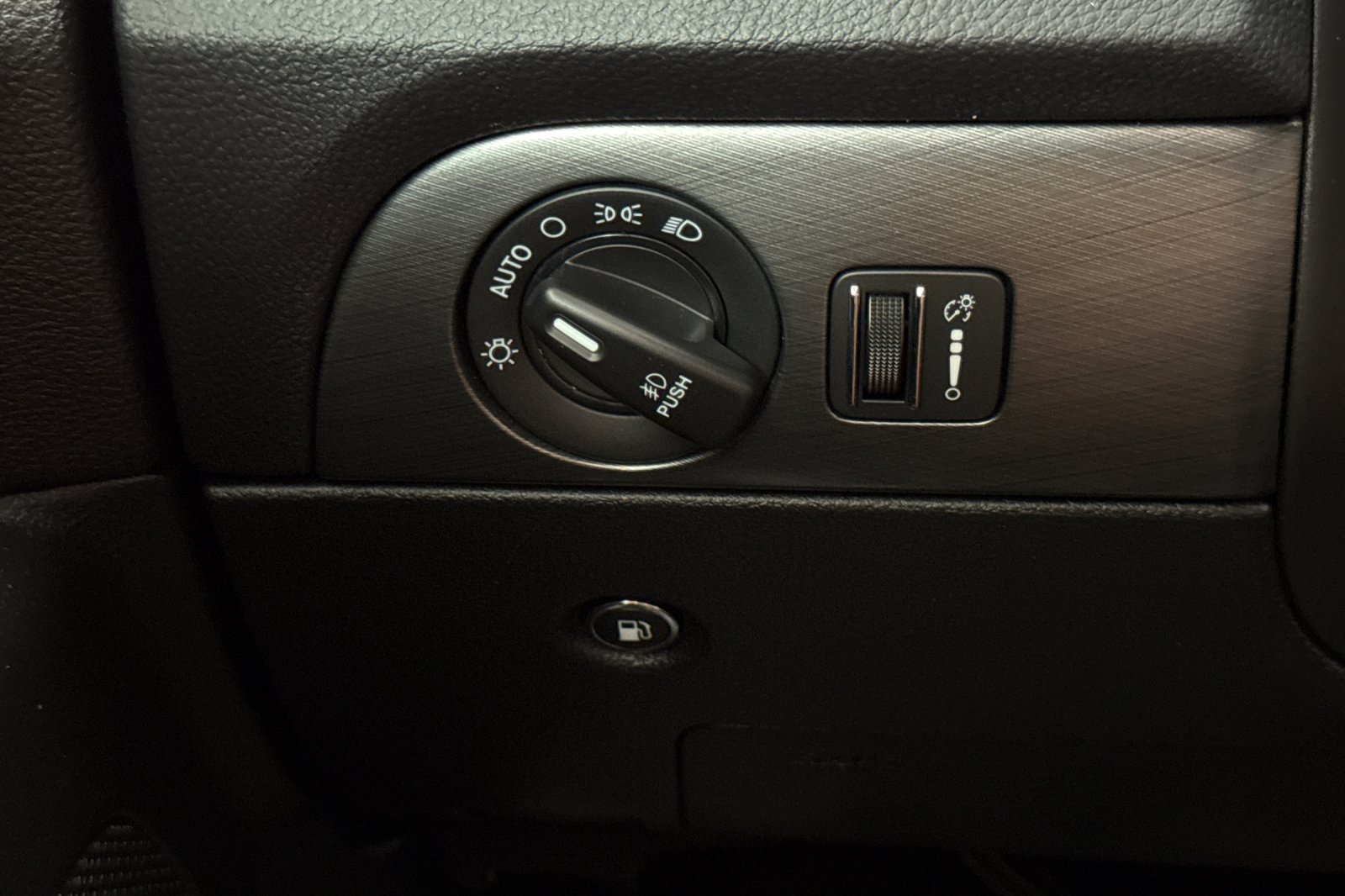 Used 2020 Dodge Durango Citadel AWD/4WD image 32
