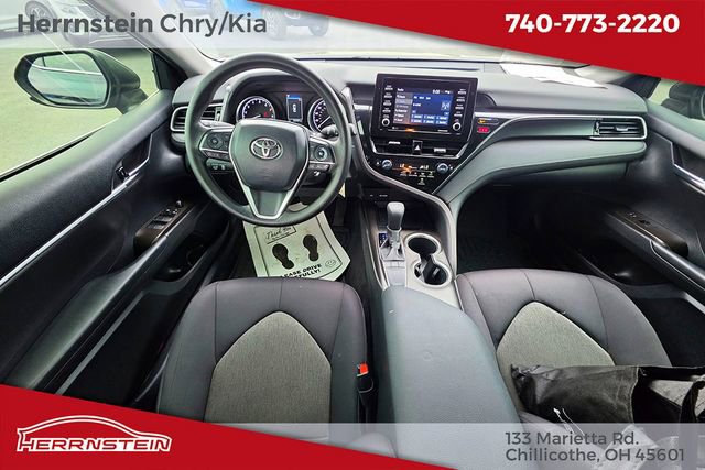 Used 2022 Toyota Camry LE FWD image 12