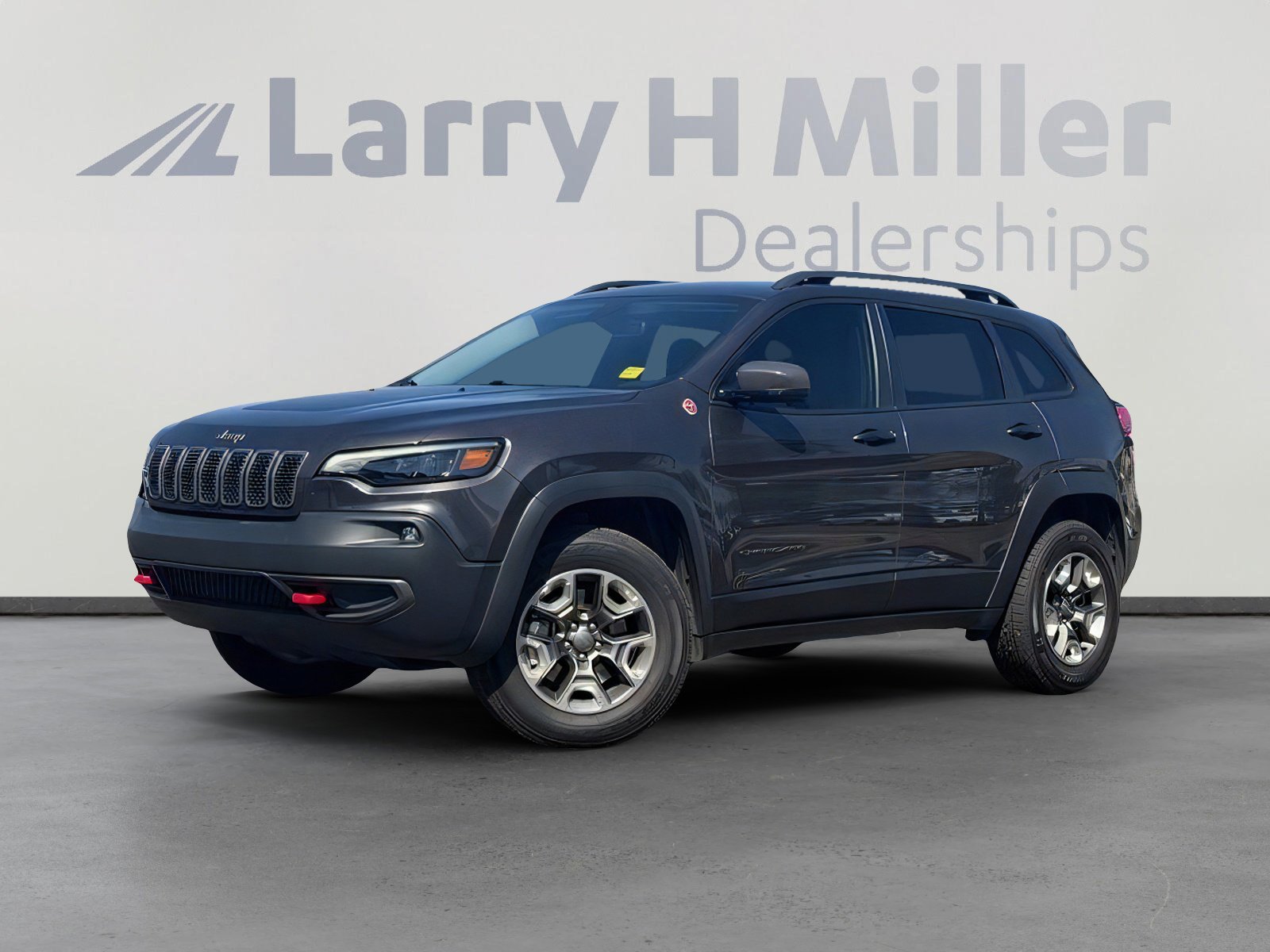 Used 2019 Jeep Cherokee Trailhawk w/ Comfort/Convenience Group image 1