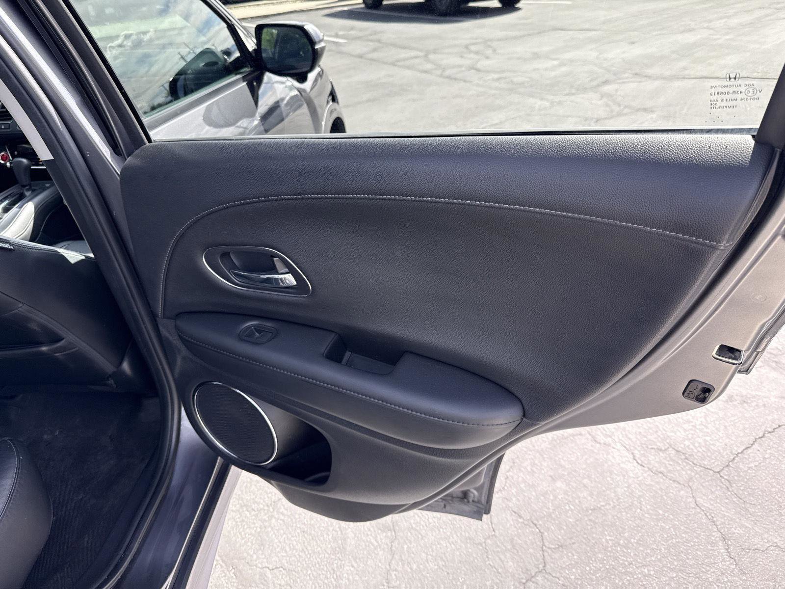 Used 2019 Honda HR-V Touring image 26