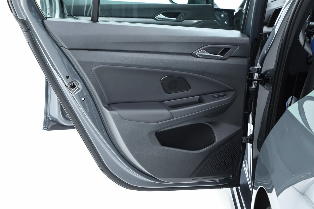 New 2027 Volkswagen Golf AWD/4WD image 17