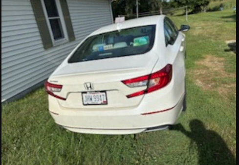 Used 2018 Honda Accord EX image 2