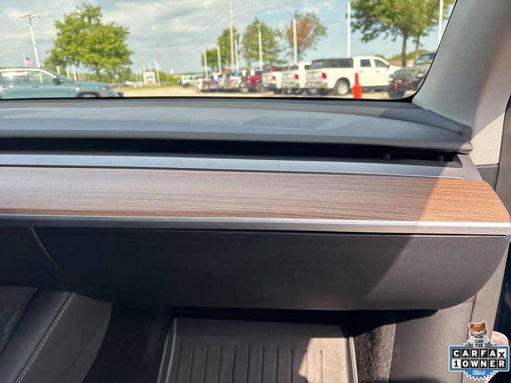 Used 2024 Tesla Model Y Long Range RWD image 55