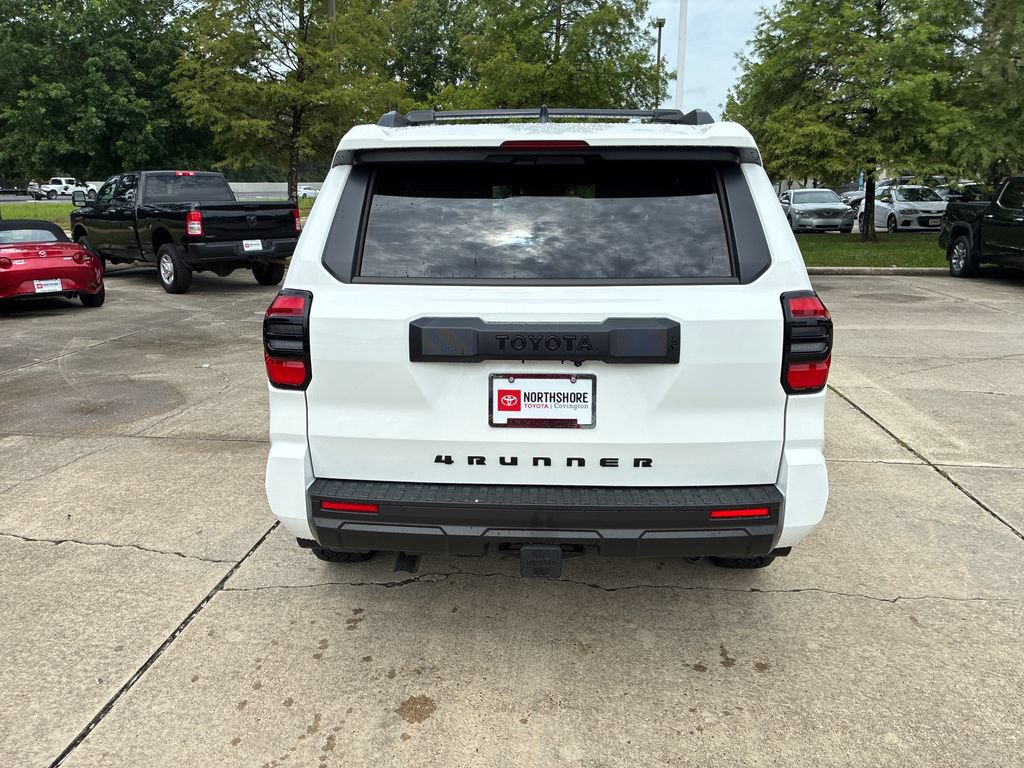 New 2026 Toyota 4Runner SR5 AWD/4WD image 5