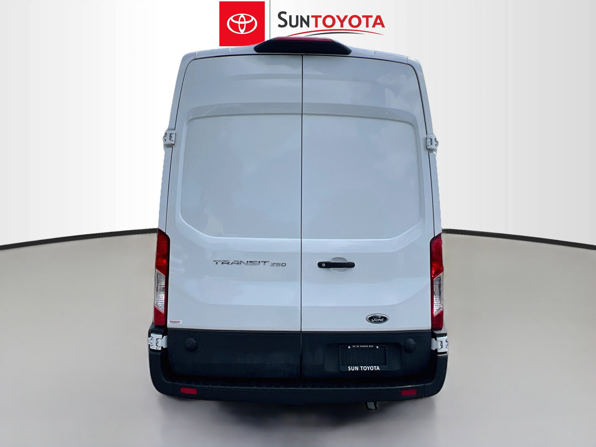 Used 2024 Ford Transit 250 148 High Roof Extended w/ Load Area Protection Package RWD image 5