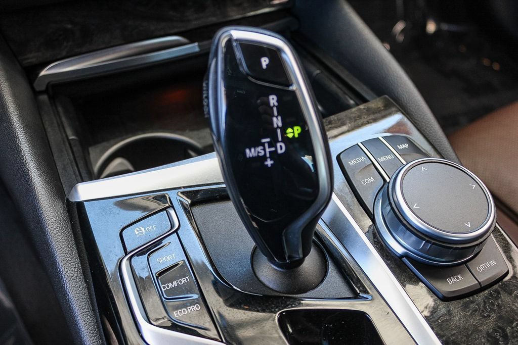 Used 2021 BMW 540i w/ Premium Package RWD image 20