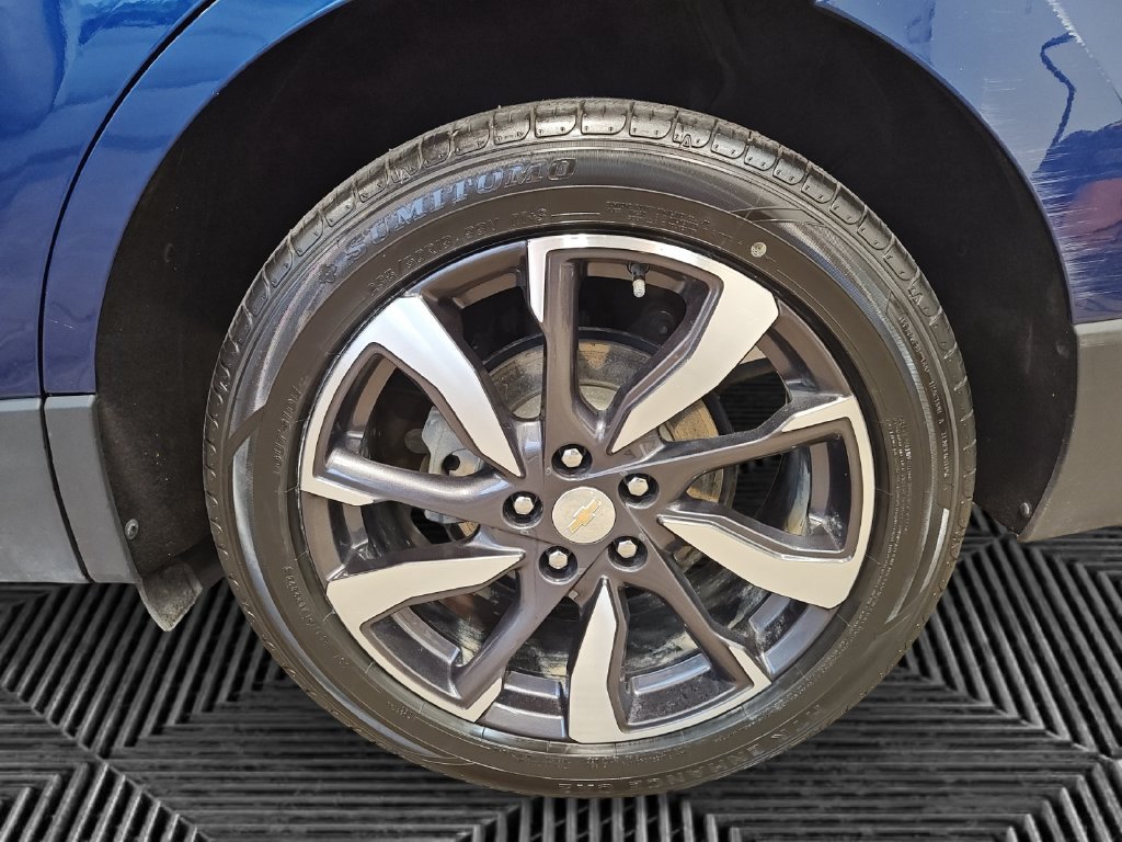 Used 2022 Chevrolet Equinox Premier AWD/4WD image 14