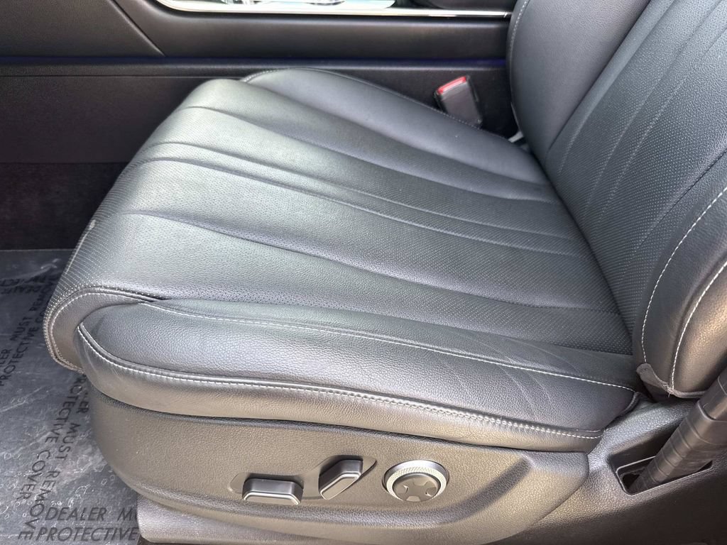 Used 2025 Genesis GV80 2.5T Standard AWD/4WD image 25