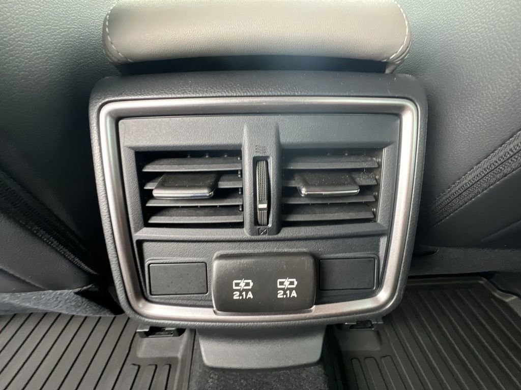 Used 2023 Subaru Forester Limited image 22