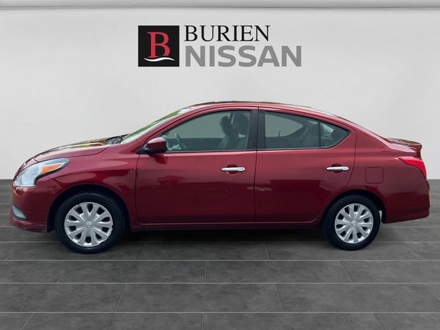 Used 2019 Nissan Versa SV FWD image 2