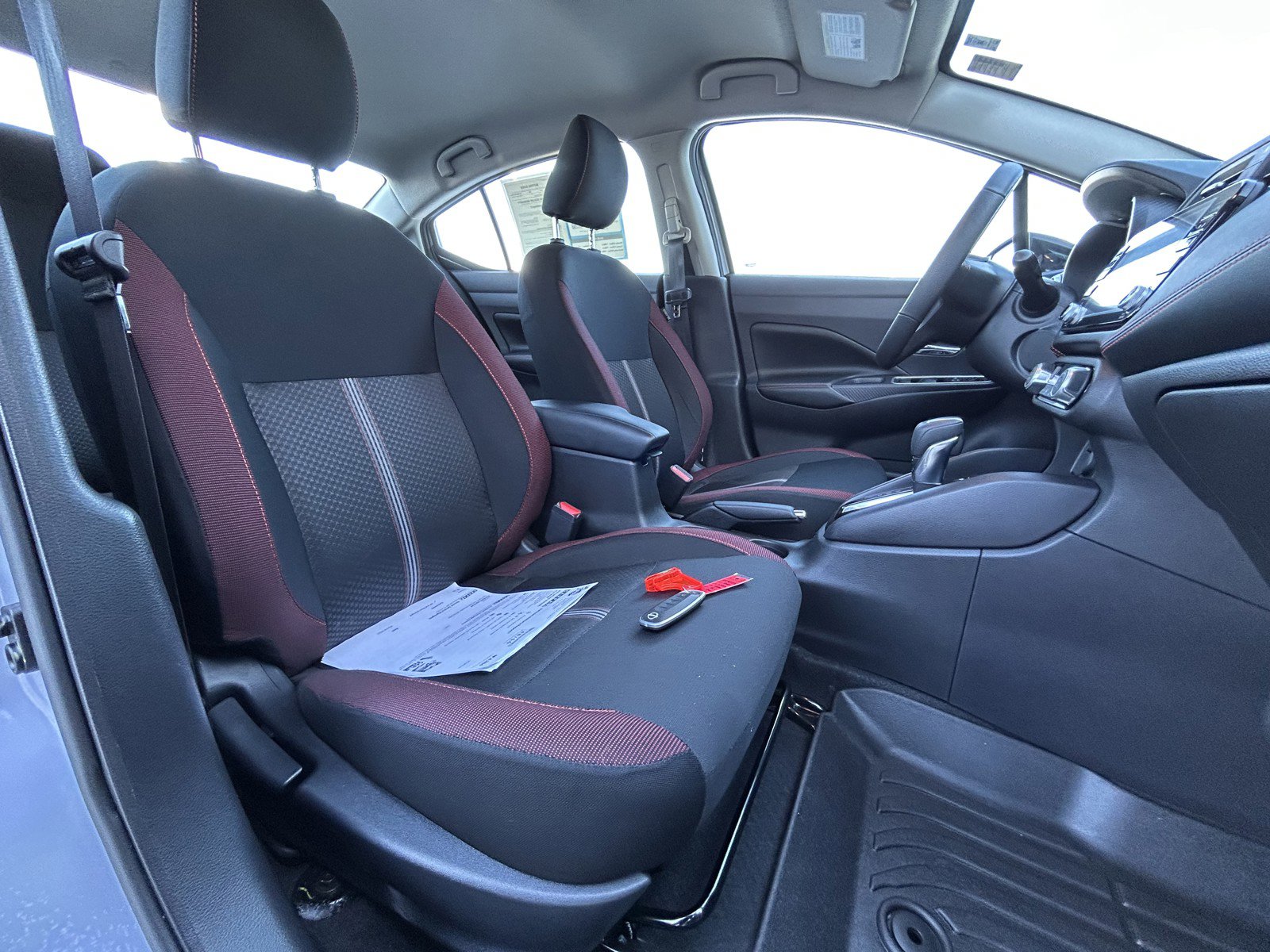 Used 2023 Nissan Versa SR w/ Trunk Package image 18