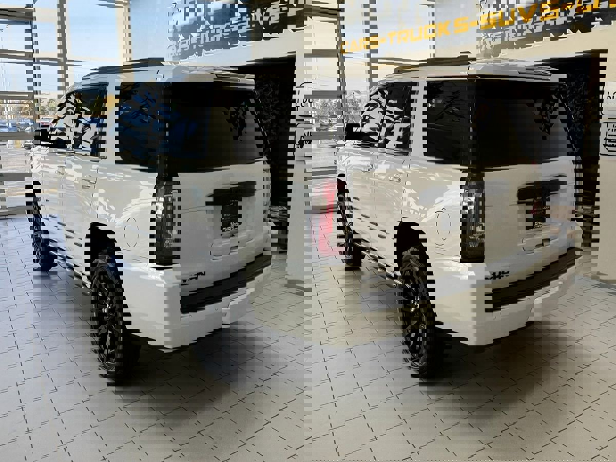 Used 2016 GMC Yukon Denali w/ Open Road Package image 2