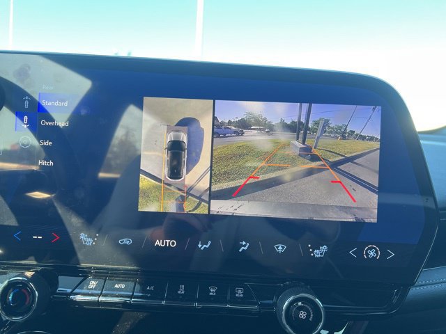 Used 2025 Chevrolet Blazer EV LT FWD image 23