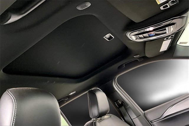 Used 2025 Jeep Grand Cherokee Altitude w/ Trailer Tow Package image 27