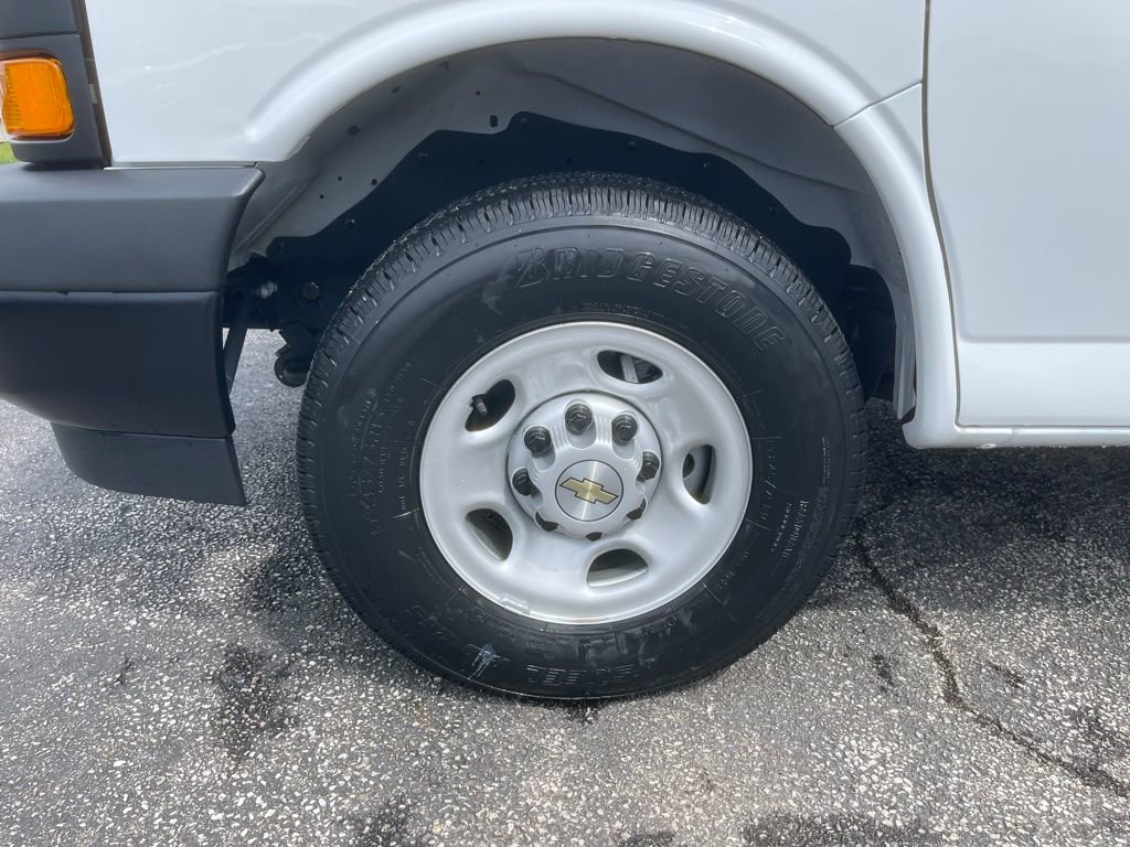 New 2025 Chevrolet Express 2500 w/ Driver Convenience Package RWD image 22