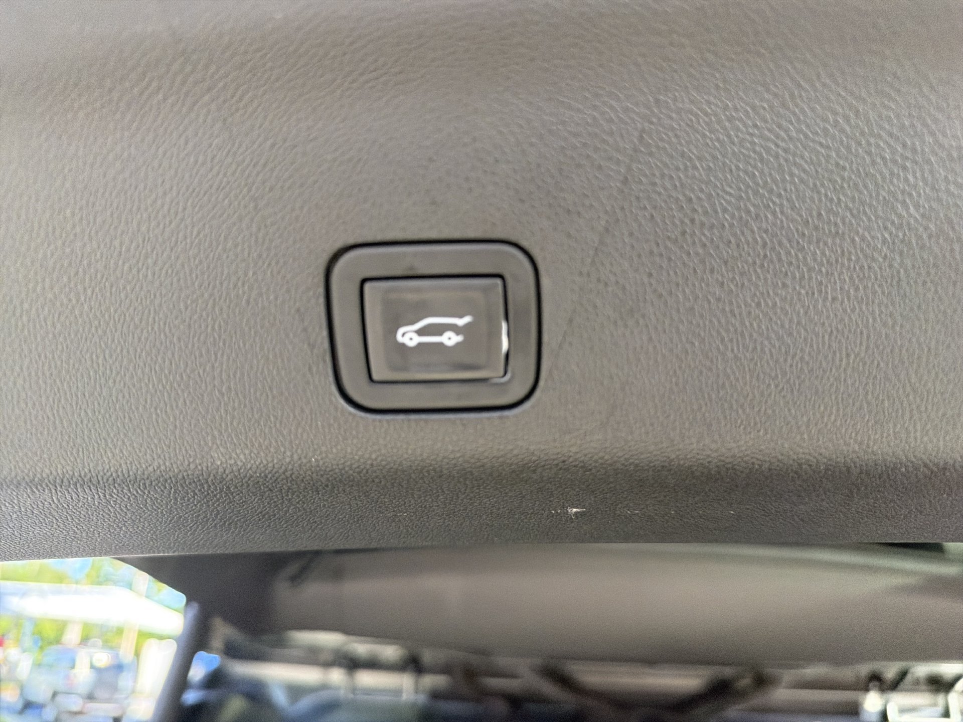 Used 2024 Chevrolet Tahoe RST w/ Luxury Package RWD image 12