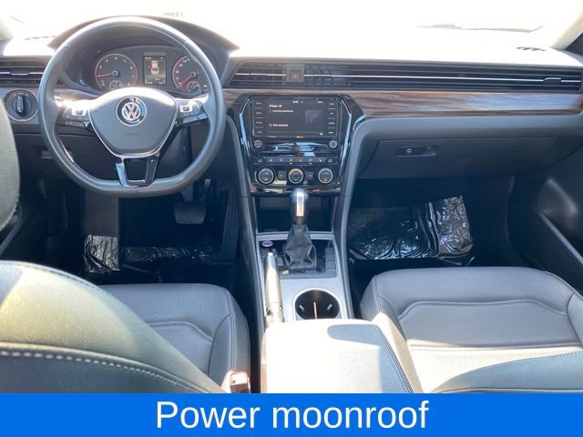 Used 2022 Volkswagen Passat 2.0T FWD image 5
