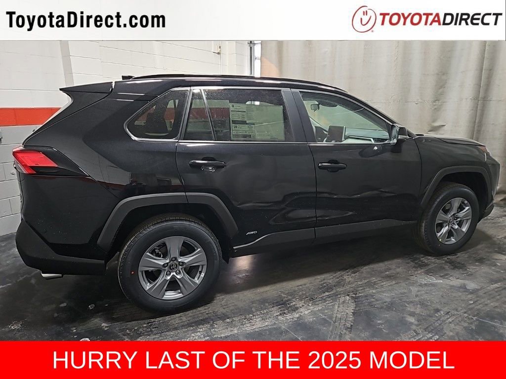 New 2025 Toyota RAV4 XLE image 8