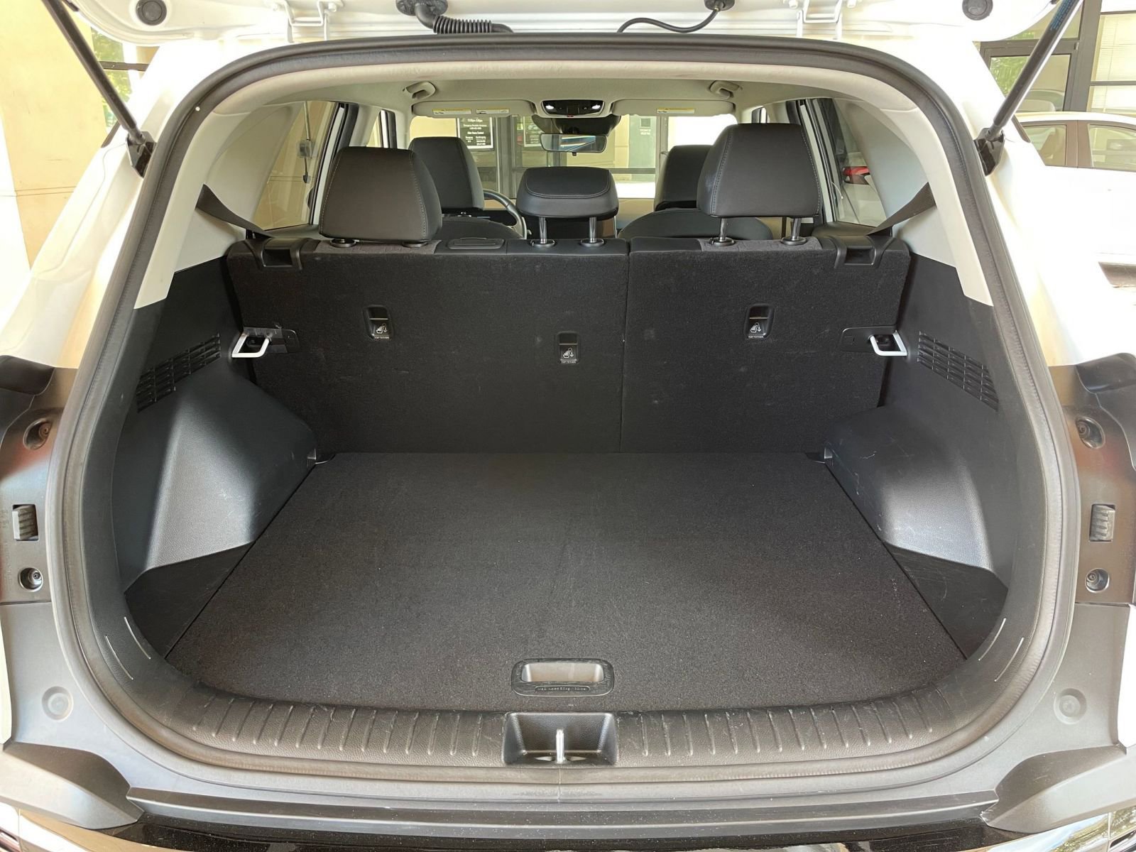 Used 2025 Kia Seltos S FWD image 32