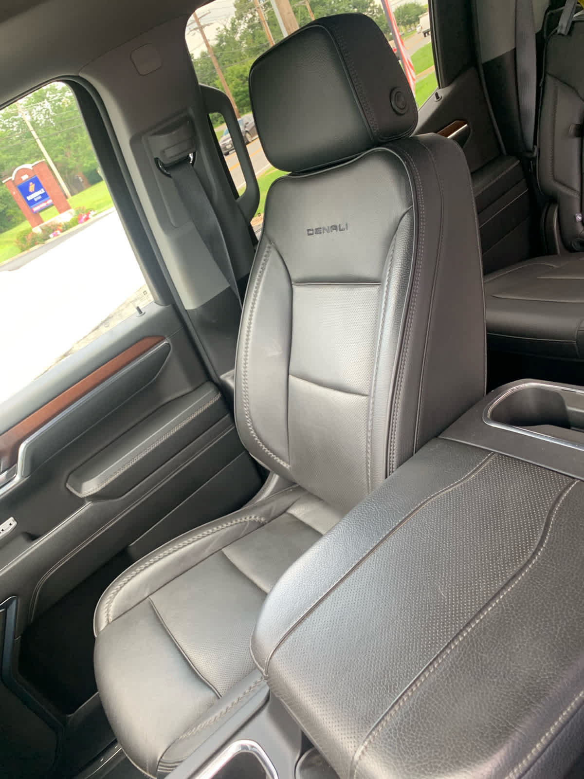 Used 2024 GMC Sierra 1500 Denali w/ Denali Reserve Package AWD/4WD image 21