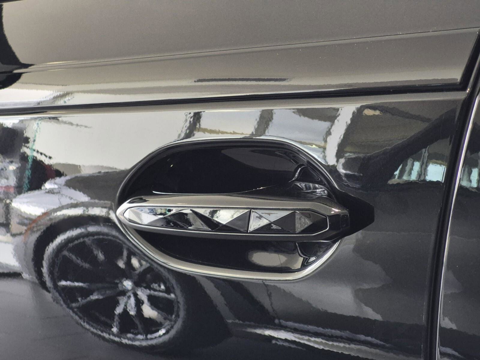 New 2026 BMW XM Label Red image 39