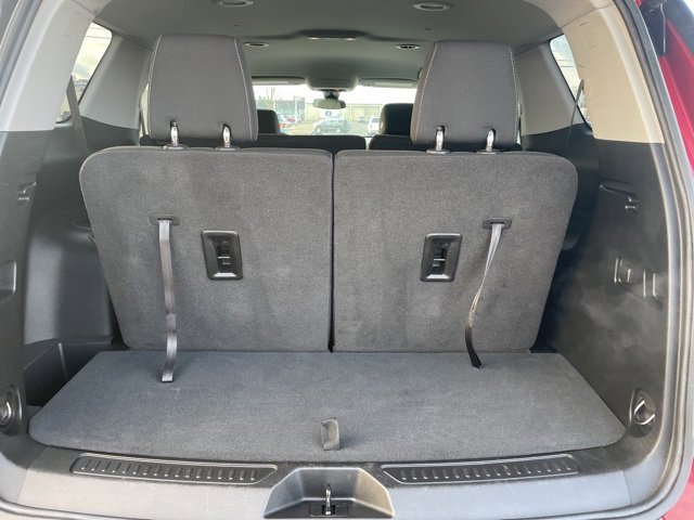 Used 2023 GMC Acadia SLE image 13