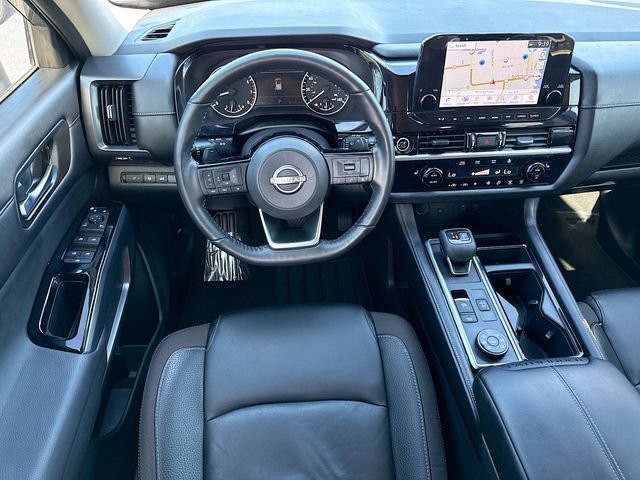 Used 2023 Nissan Pathfinder SL AWD/4WD image 22