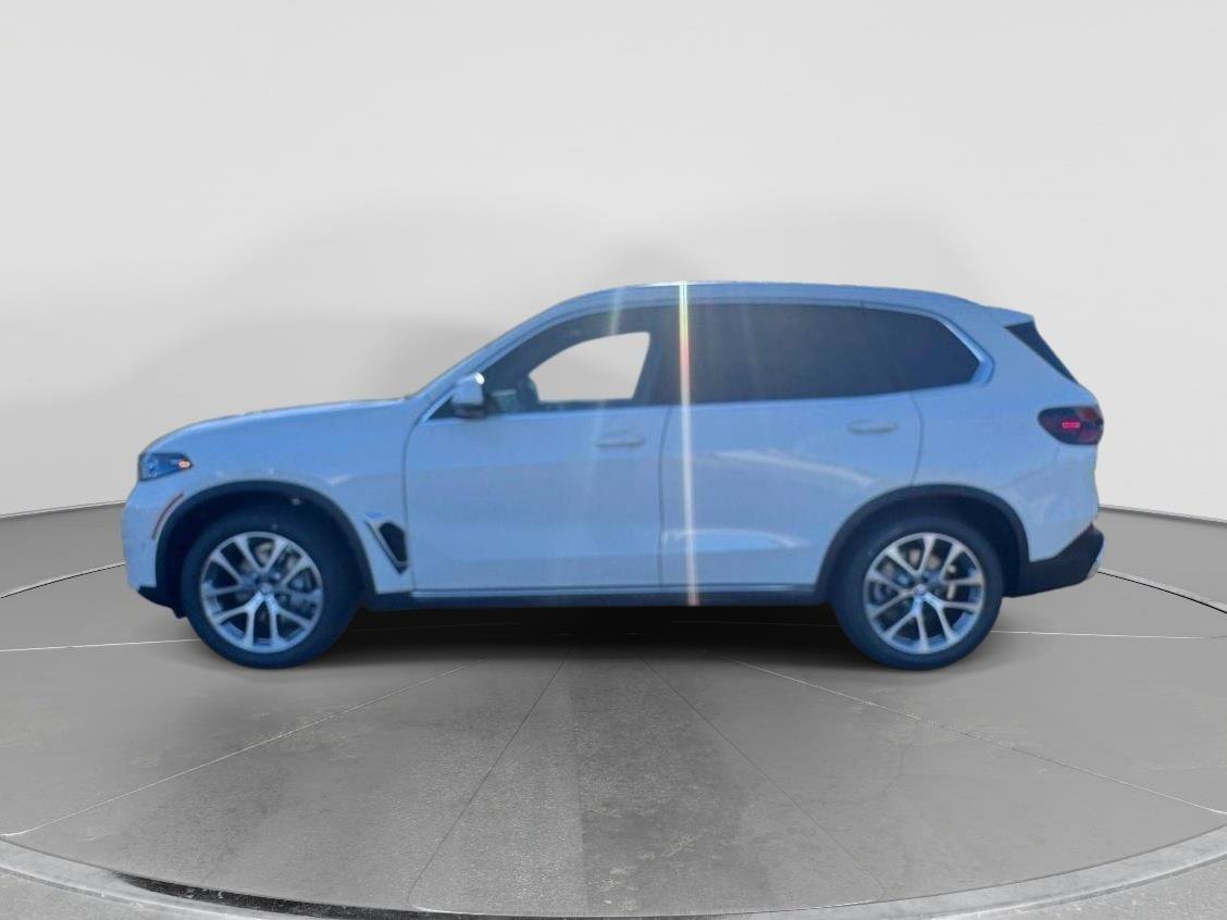 New 2026 BMW X5 sDrive40i RWD image 2