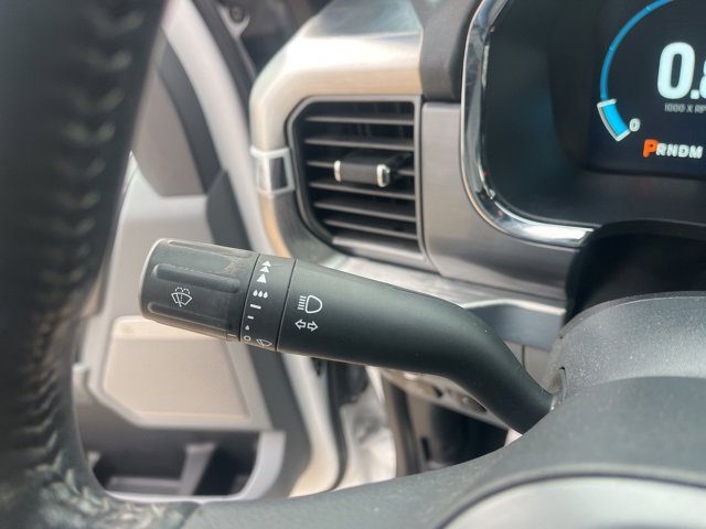 Used 2022 Ford F150 Lariat w/ Equipment Group 501A Mid image 29