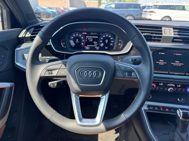 Certified 2025 Audi Q3 2.0T Premium w/ Convenience Package AWD/4WD image 25