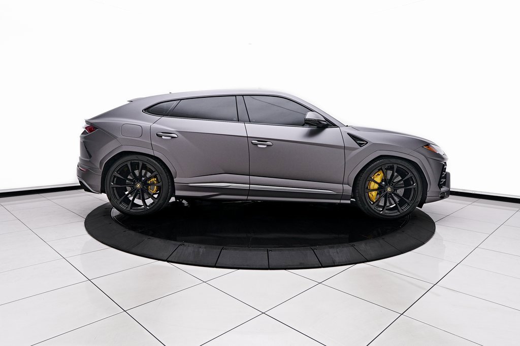 Used 2021 Lamborghini Urus image 13