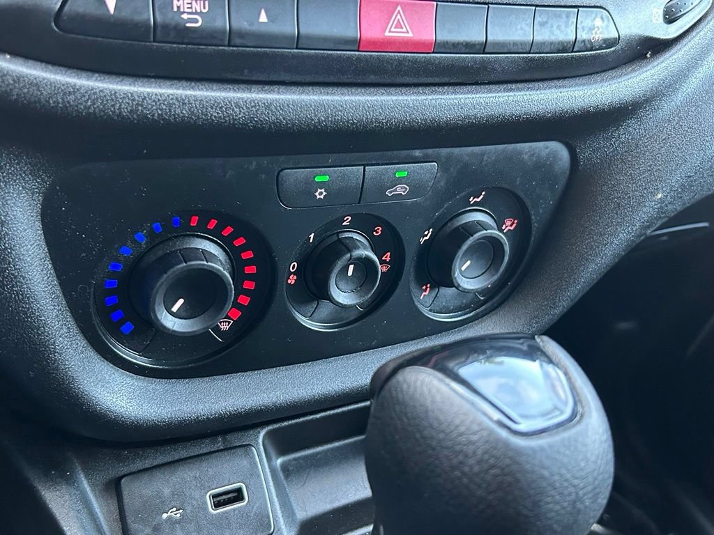 Used 2021 RAM ProMaster City Tradesman FWD image 17