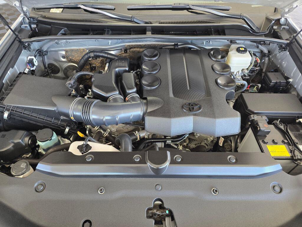 Used 2023 Toyota 4Runner SR5 Premium w/ Moonroof Package image 9