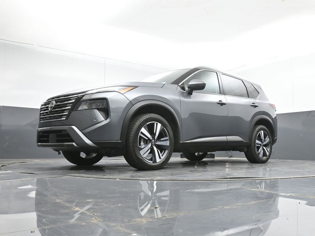 Used 2024 Nissan Rogue SL AWD/4WD image 38