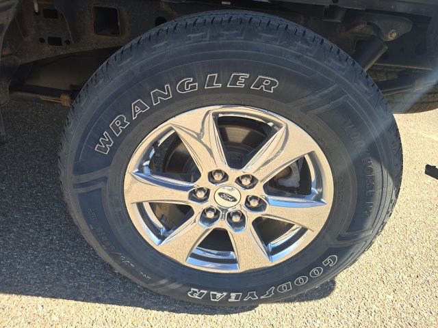 Used 2019 Ford F150 XLT w/ Equipment Group 302A Luxury image 9