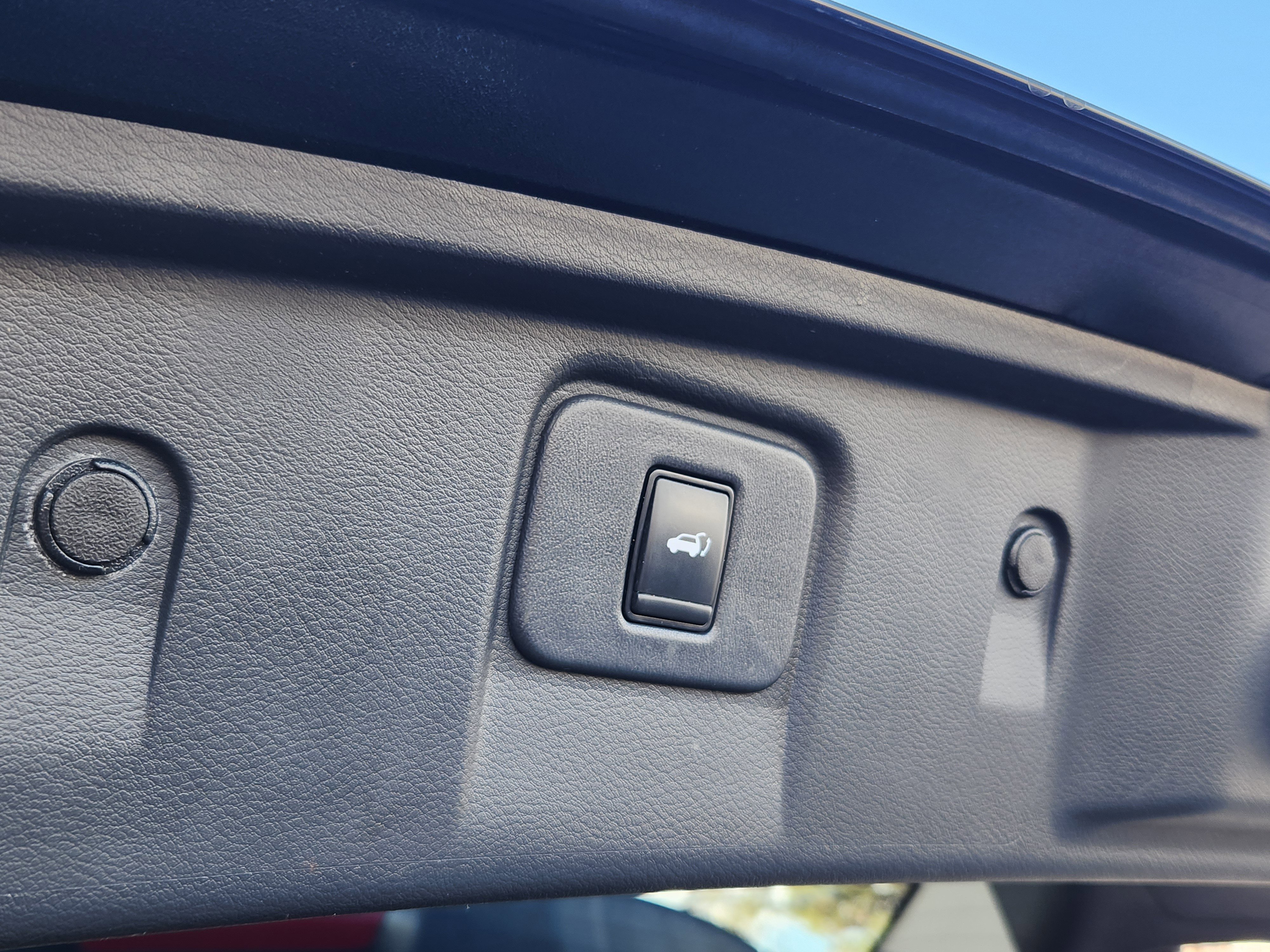 Used 2018 Nissan Murano Platinum image 22