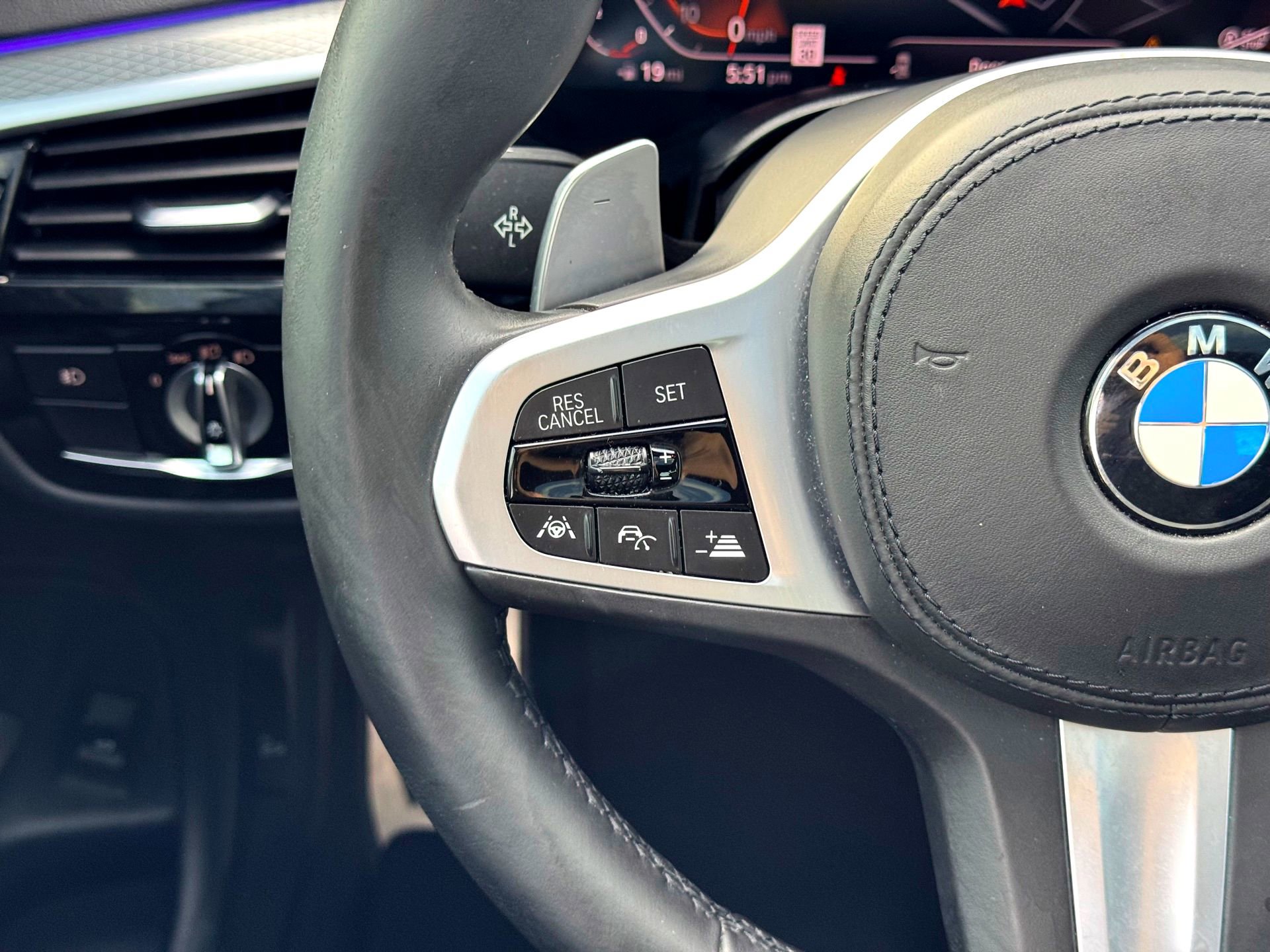Used 2020 BMW 540i w/ M Sport Package image 24