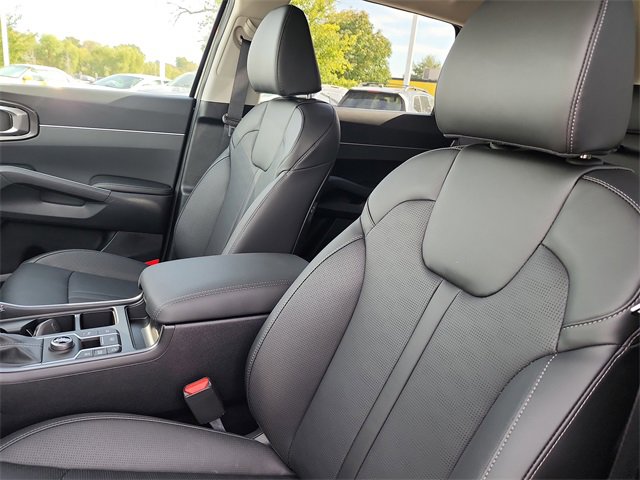 New 2026 Kia Sorento S image 13