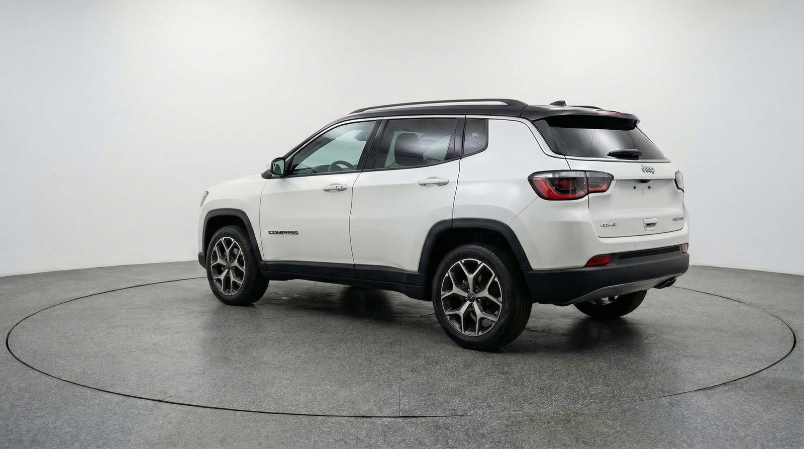 Used 2025 Jeep Compass Limited image 6